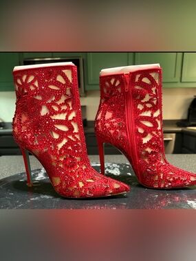 NEW Betsey Johnson Red Embellished Lace Pointed Toe Stiletto Booties Sz 7.5